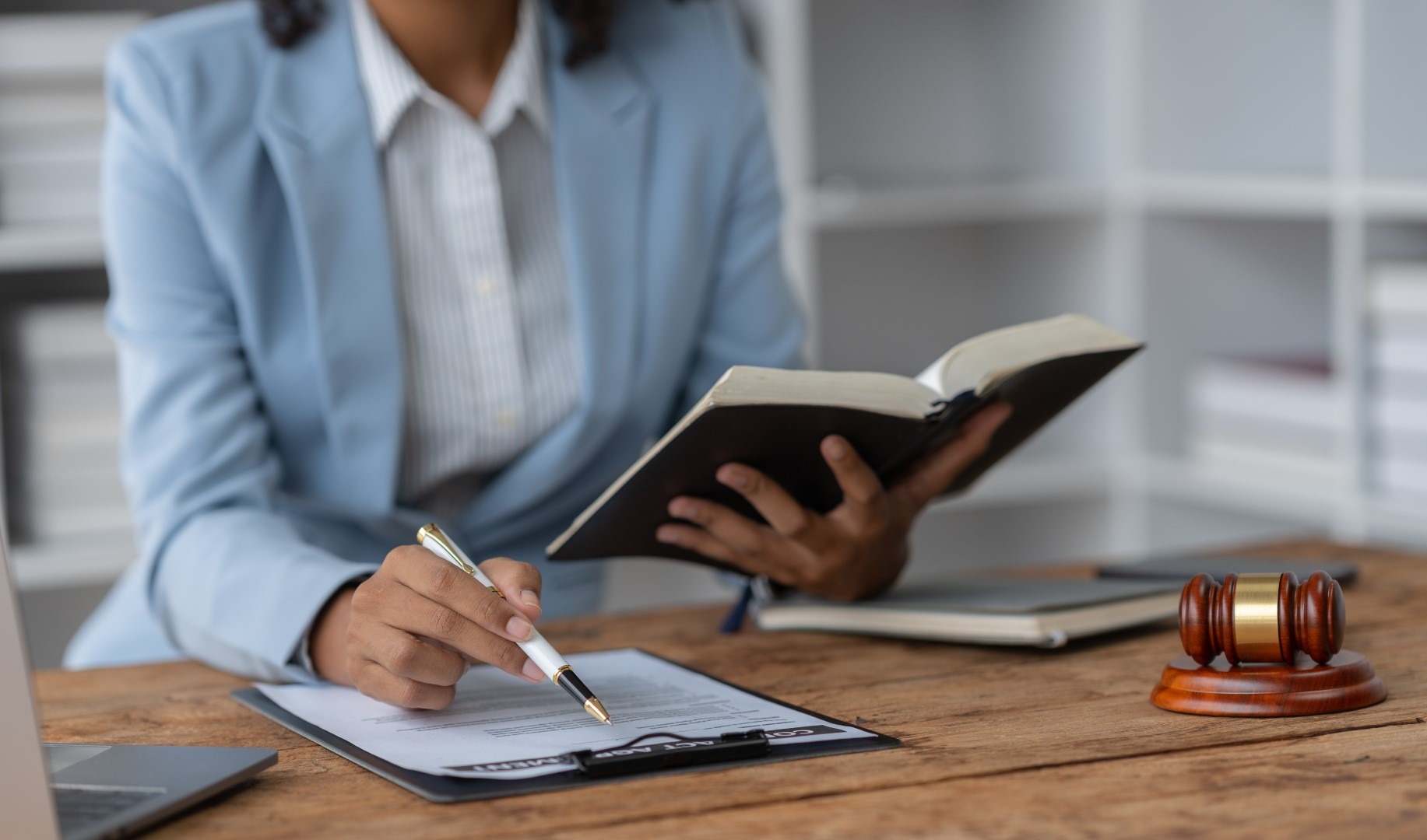 Titoli abilitativi per eseguire interventi edili